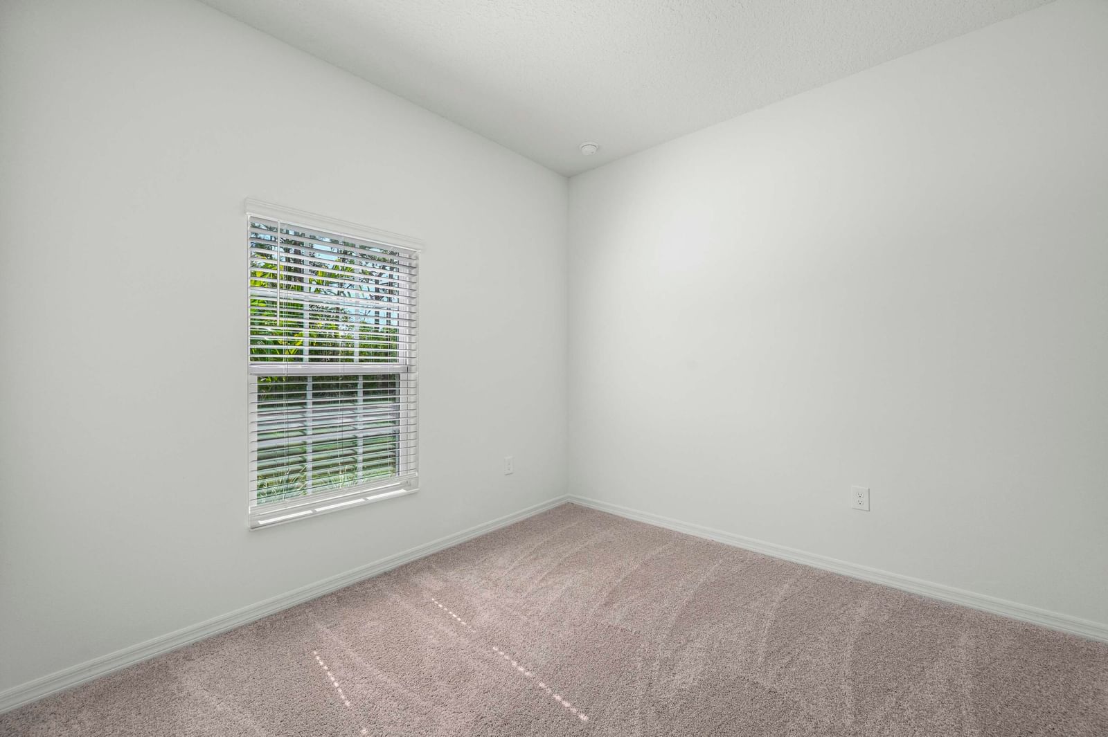 7705 105th Court, Vero Beach, FL 32967 photo 5