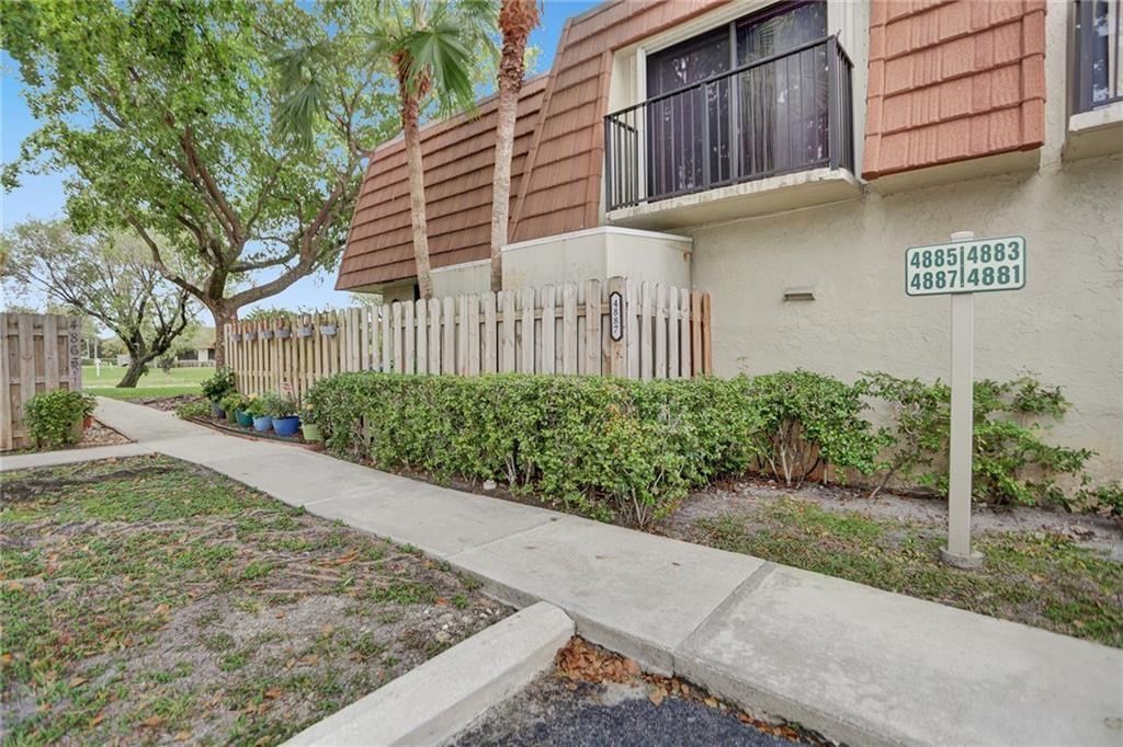 4887 NW 94th Terrace #4887, Sunrise, FL 33351 photo 2