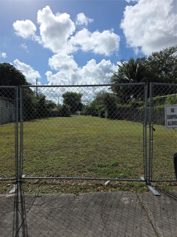 1810 NW 84th Street, Miami, FL 33147 photo 2