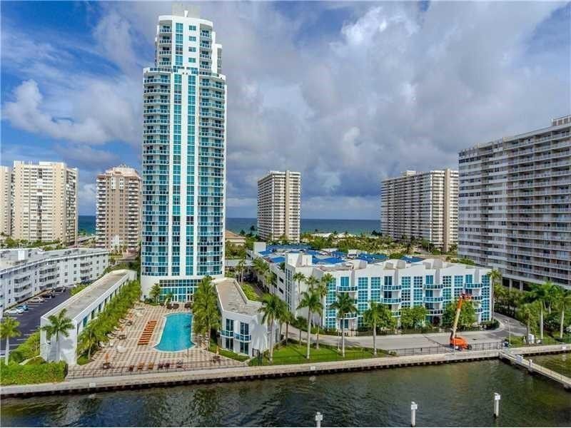 1945 S Ocean Drive #910, Hallandale Beach, FL 33009 photo 2