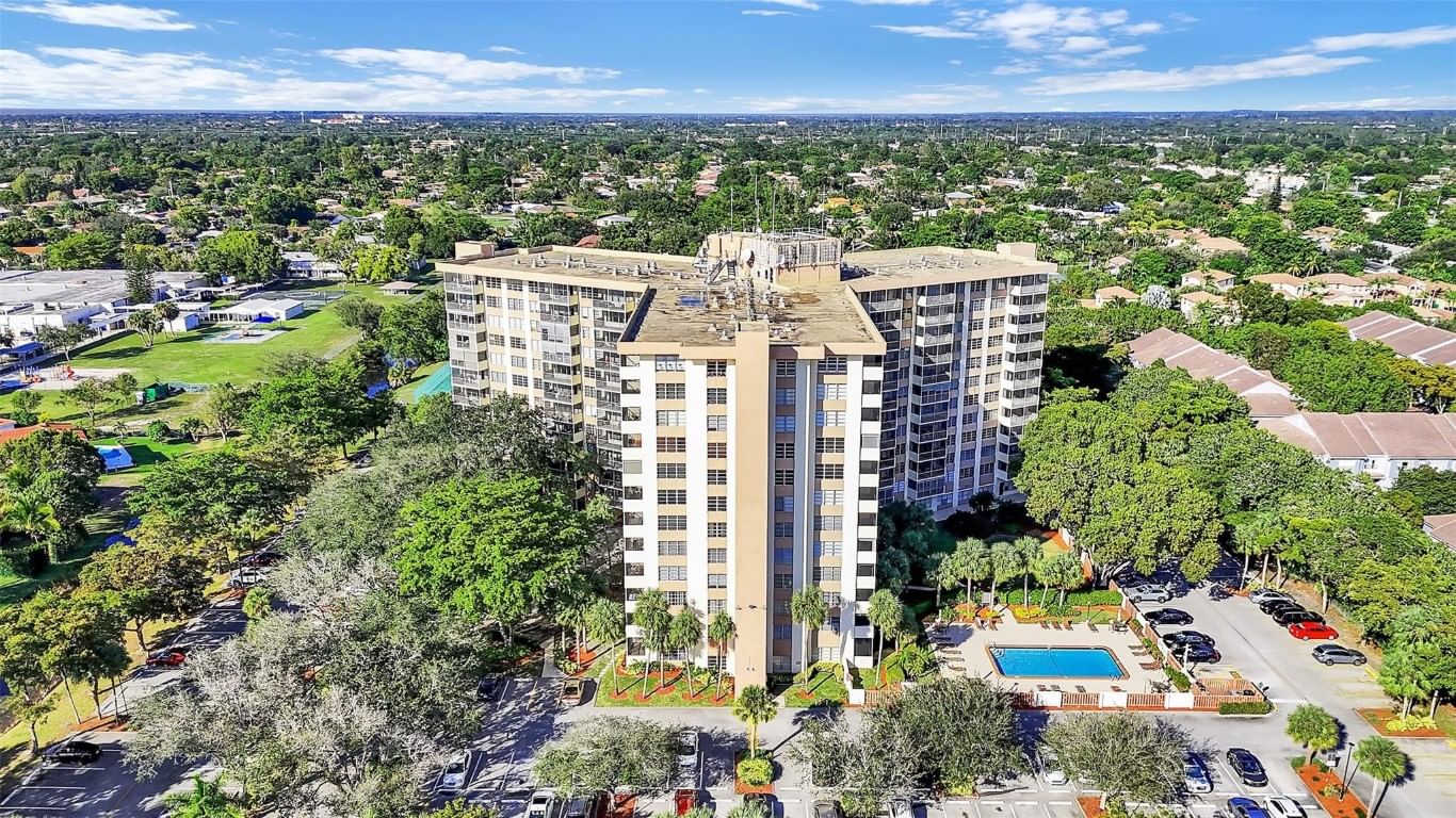 10777 W Sample Road #711, Coral Springs, FL 33065 photo 2