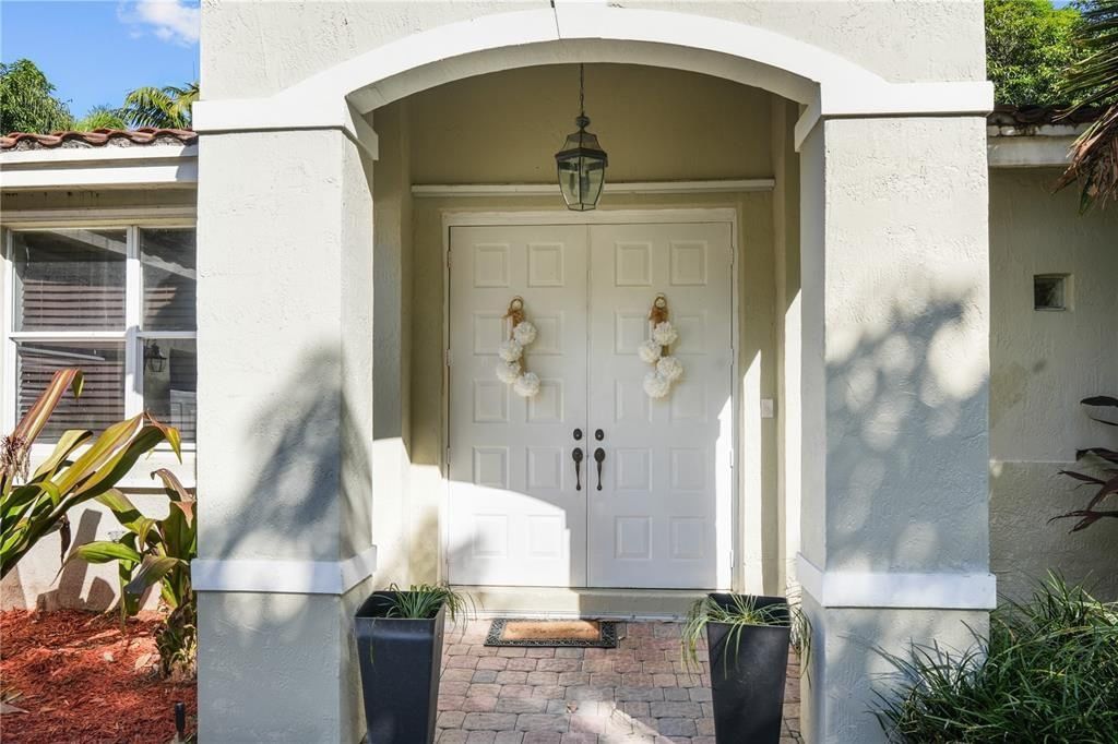 8209 SW 173rd Terrace, Palmetto Bay, FL 33157 photo 2