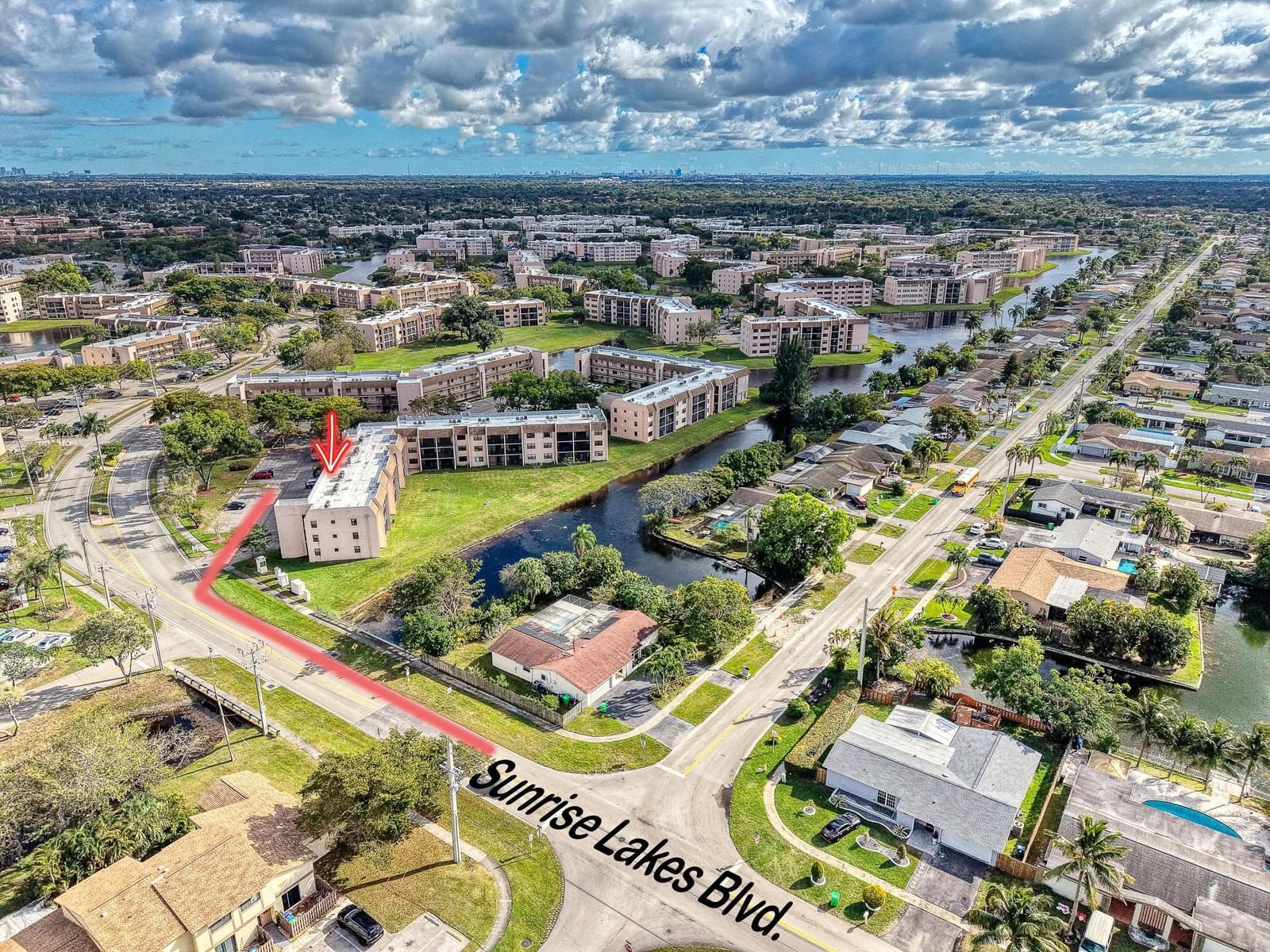 10466 Sunrise Lakes Boulevard #312, Sunrise, FL 33322 photo 2