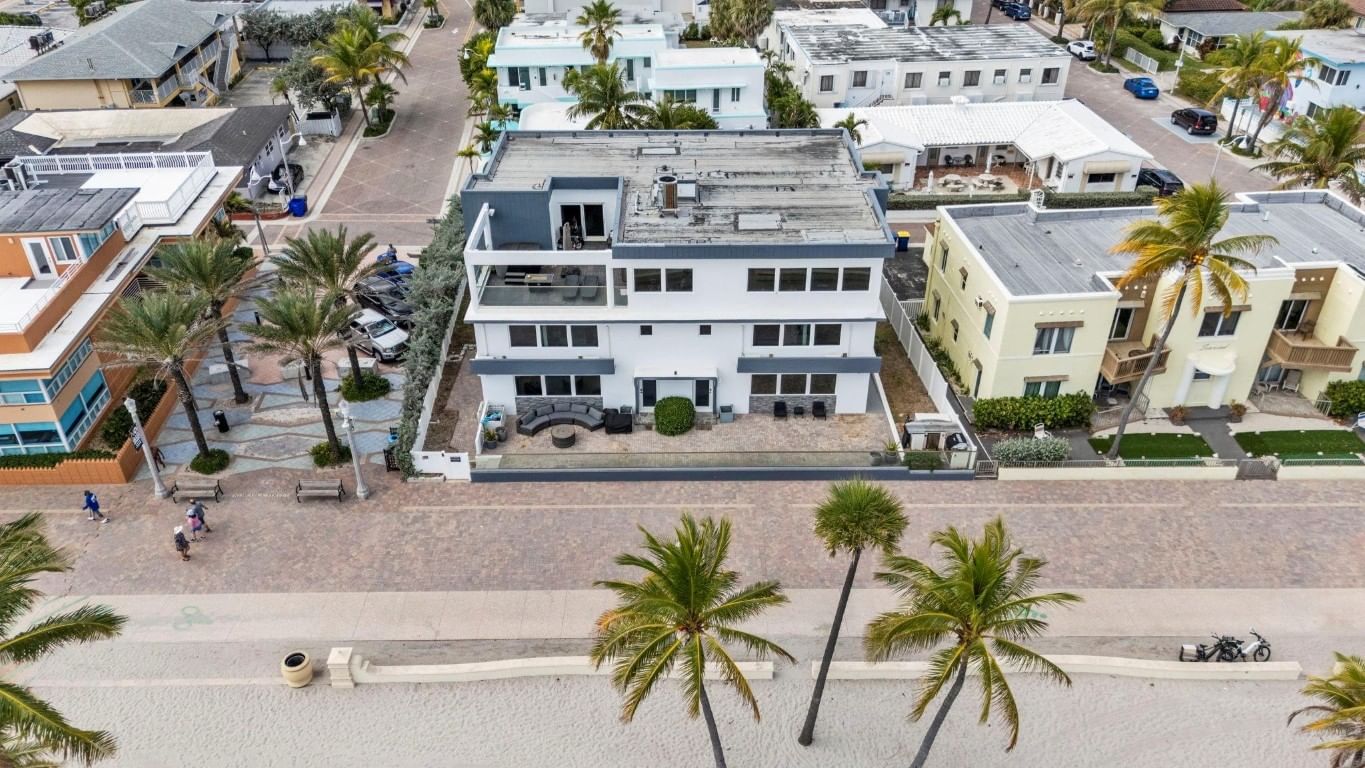2203 N Surf Road, Hollywood, FL 33019 photo 2