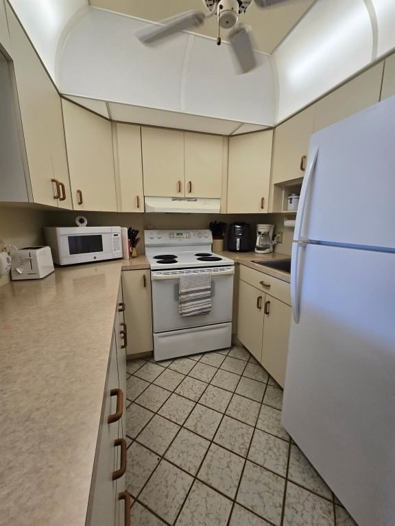 111 Lyndhurst E Dr #111, Deerfield Beach, FL 33442 photo 5