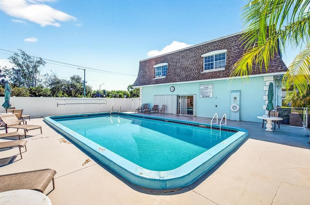 1901 Indian River Boulevard #104C, Vero Beach, FL 32960 photo 5