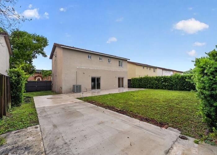 18123 SW 154th Avenue, Miami, FL 33187 photo 2