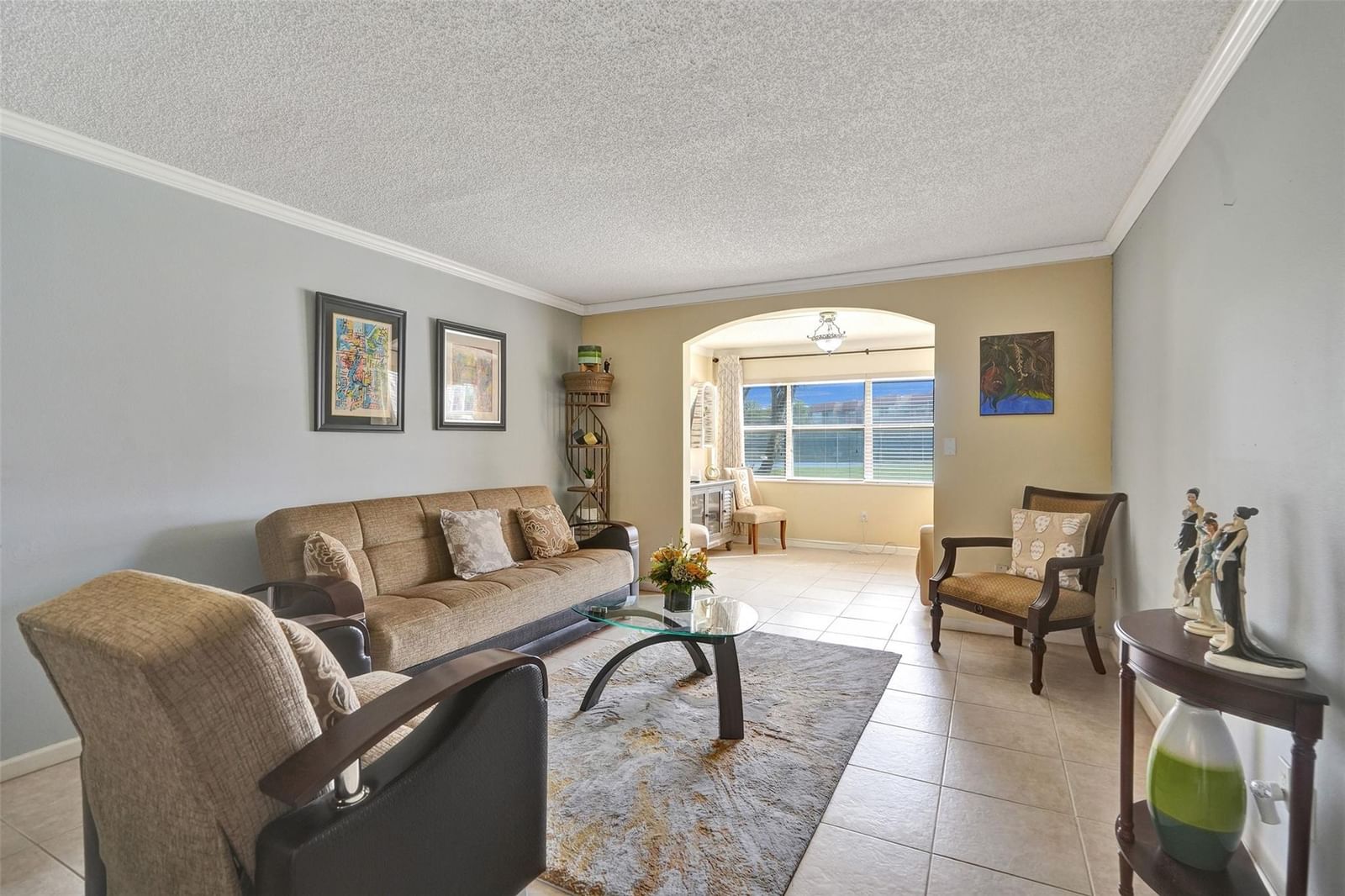 9821 Sunrise Lakes Boulevard #106, Sunrise, FL 33322 photo 2