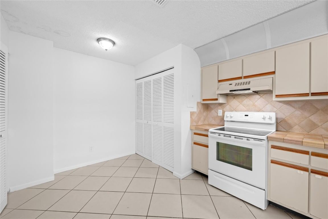 3574 NW 95th Terrace #8q, Sunrise, FL 33351 photo 5