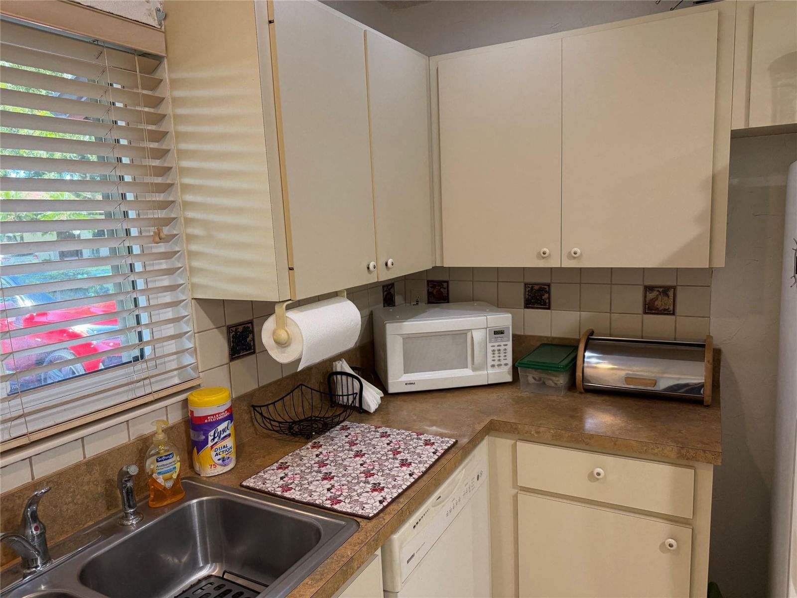 6711 S Parkway Drive #2-10, Margate, FL 33068 photo 4