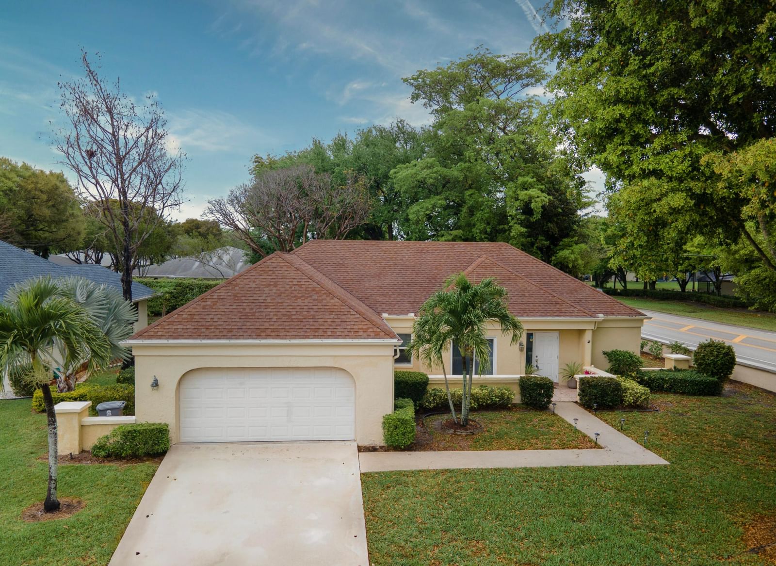 10195 Greentrail Drive, Boynton Beach, FL 33436 photo 2