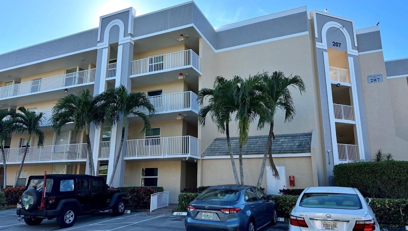 10382 NW 24th Place #107, Sunrise, FL 33322 photo 2