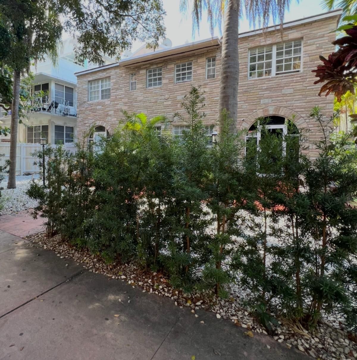 828 Pennsylvania Avenue, Miami Beach, FL 33139 photo 2
