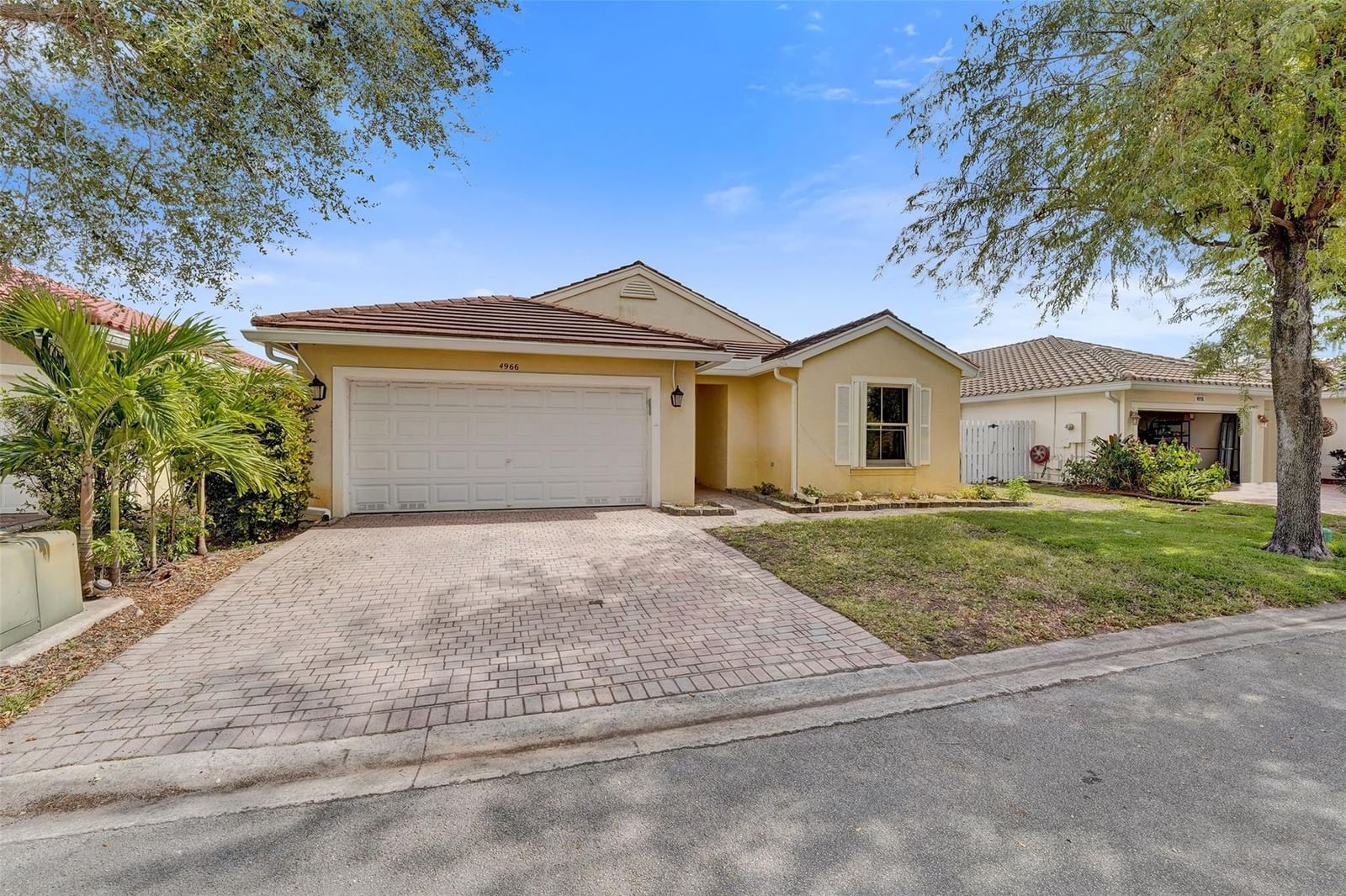4966 SW 33rd Terrace, Hollywood, FL 33312 photo 2