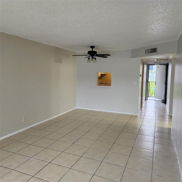 7901 Colony Circle #205, Fort Lauderdale, FL 33321 photo 2