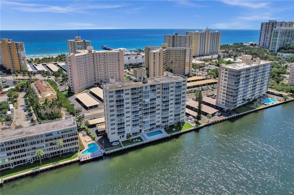 303 N Riverside Drive #PH-4, Pompano Beach, FL 33062 photo 2