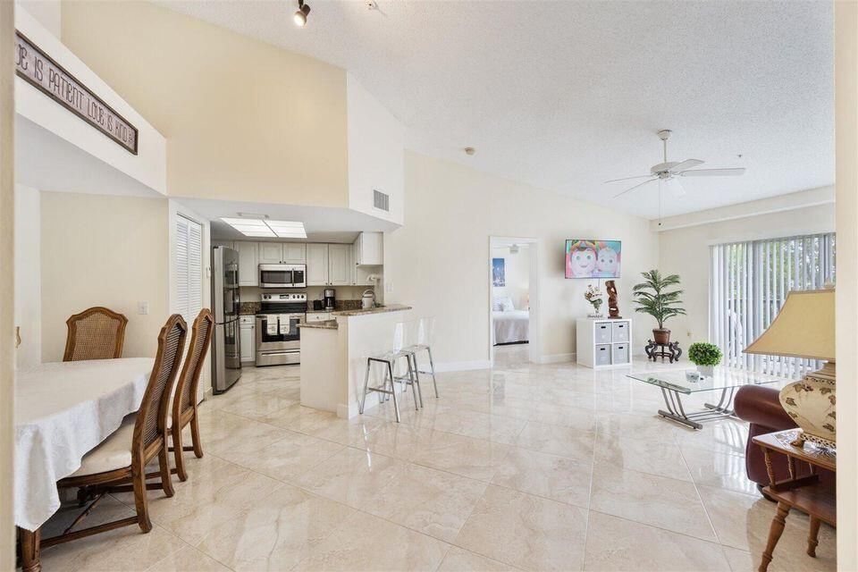 1100 Crestwood Court #1110, Royal Palm Beach, FL 33411 photo 2