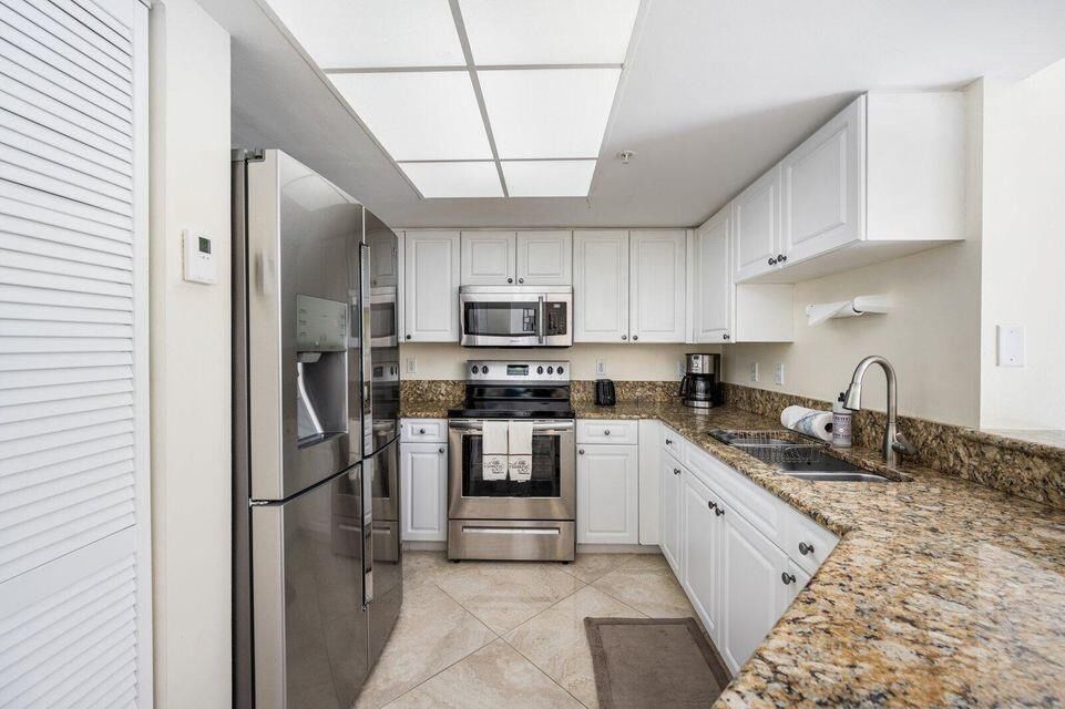 1100 Crestwood Court #1110, Royal Palm Beach, FL 33411 photo 5