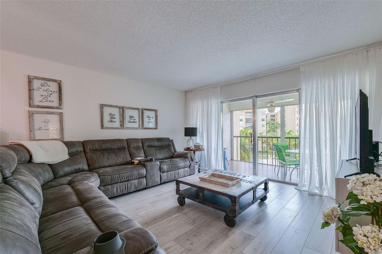 3920 Inverrary Boulevard #404-C, Lauderhill, FL 33319 photo 3