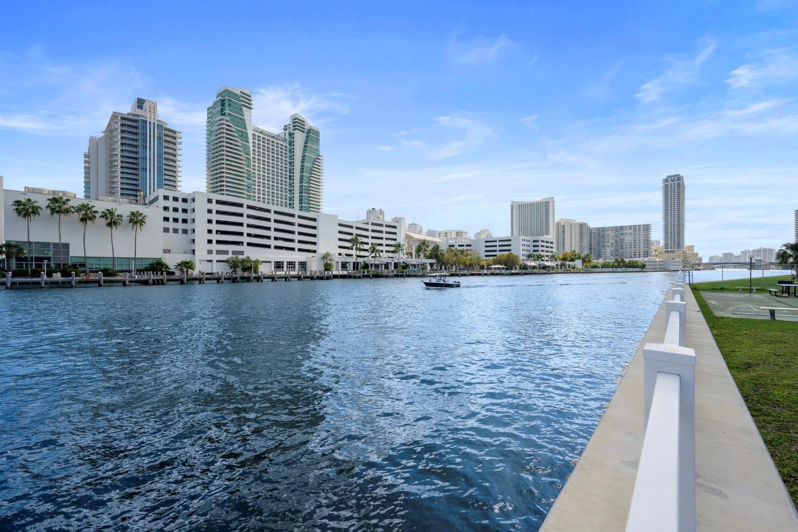 600 Parkview Drive #1111 (PH11), Hallandale Beach, FL 33009 photo 2