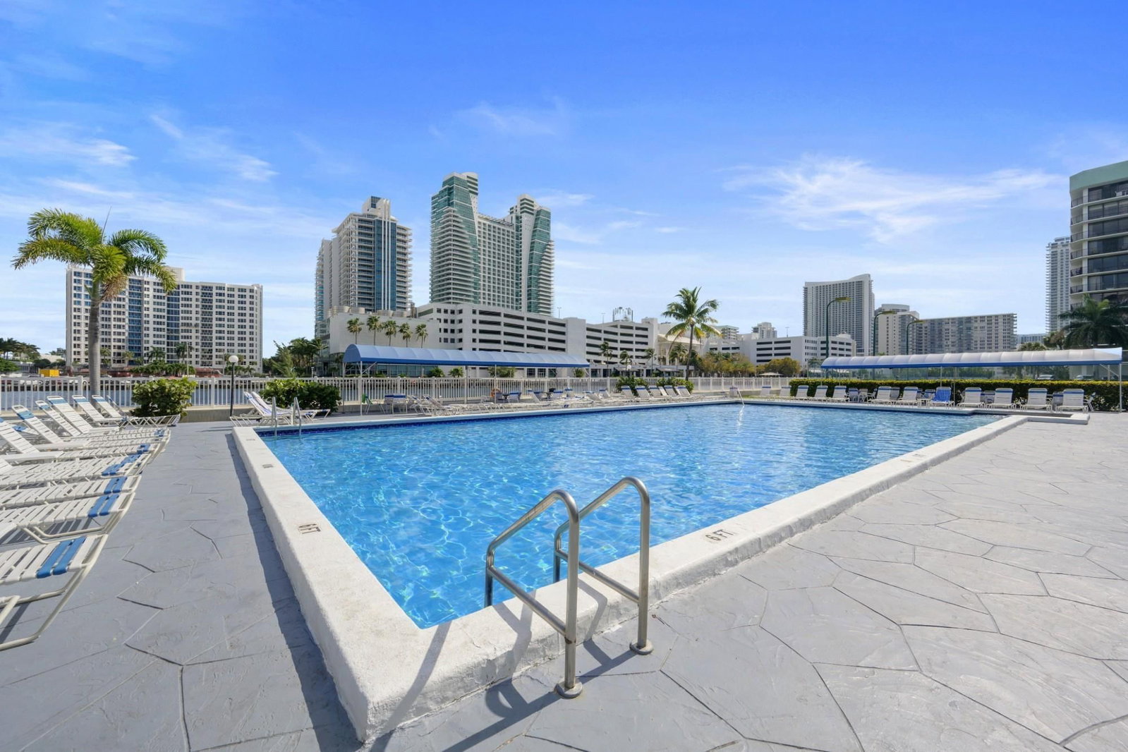 600 Parkview Drive #1111 (PH11), Hallandale Beach, FL 33009 photo 3