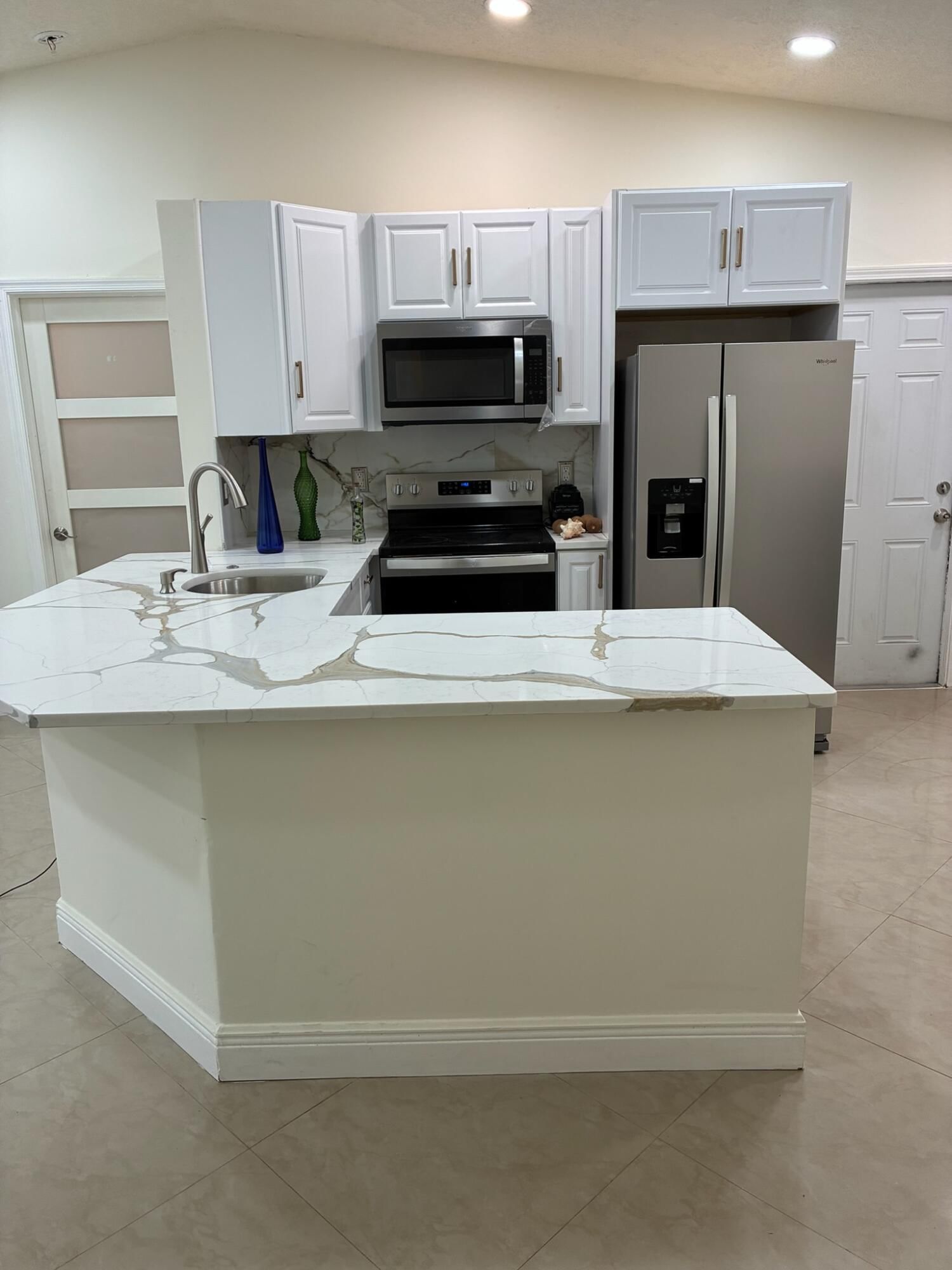 465 NW 20th Avenue, Pompano Beach, FL 33069 photo 2