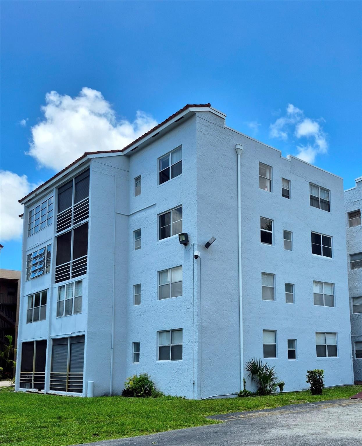 2840 Somerset Drive #208m, Lauderdale Lakes, FL 33311 photo 2