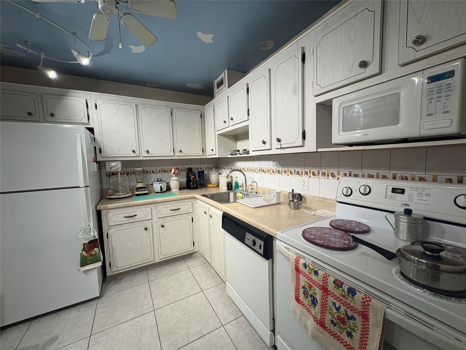 Address available by request, North Lauderdale, FL 33068