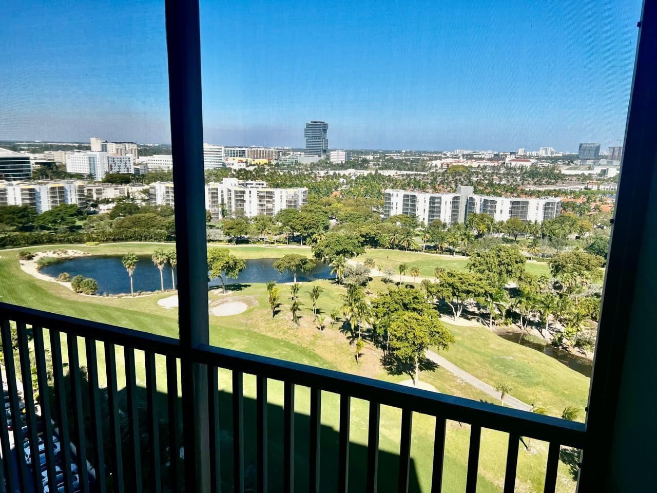 20379 W Country Club Drive #1932, Aventura, FL 33180 photo 2
