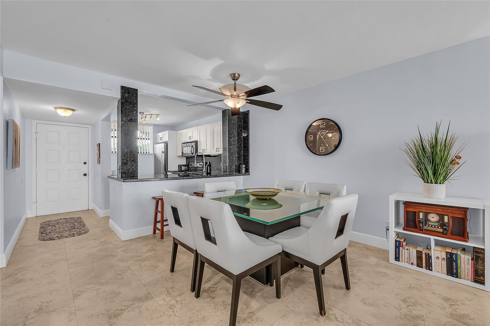 112 Lake Emerald Drive #104, Oakland Park, FL 33309 photo 4