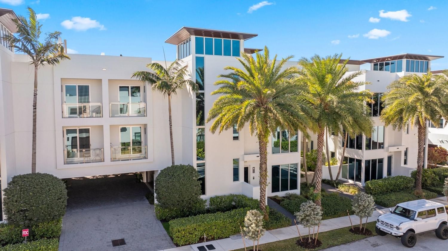 238 Shore Court, Lauderdale By The Sea, FL 33308 photo 2