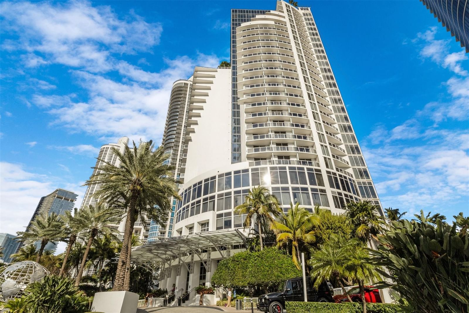 18001 Collins Avenue #2615, Sunny Isles Beach, FL 33160 photo 2
