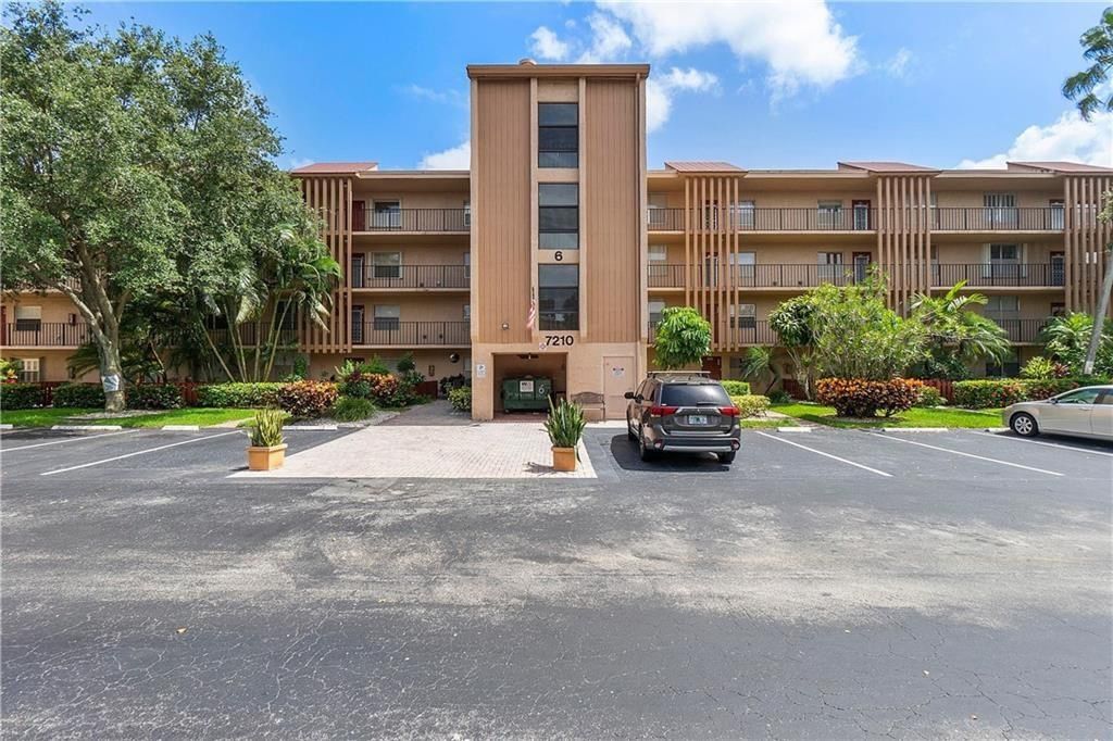 7210 Lake Circle Drive #306, Margate, FL 33063 photo 3