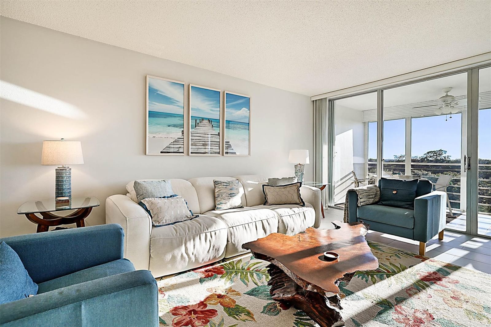 575 Oaks Lane #703, Pompano Beach, FL 33069 photo 2