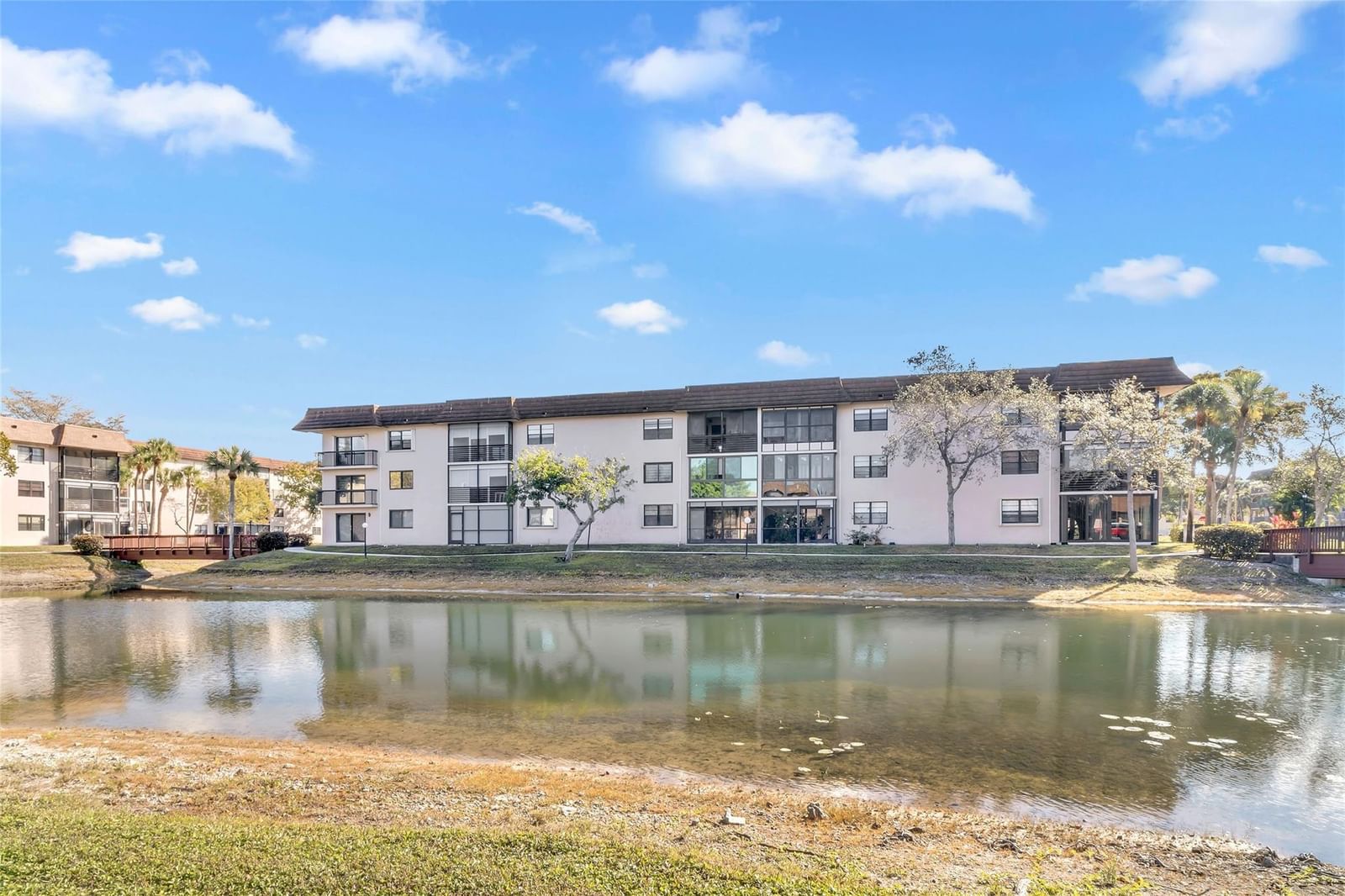 4975 E Sabal Palm Boulevard #408, Tamarac, FL 33319 photo 2