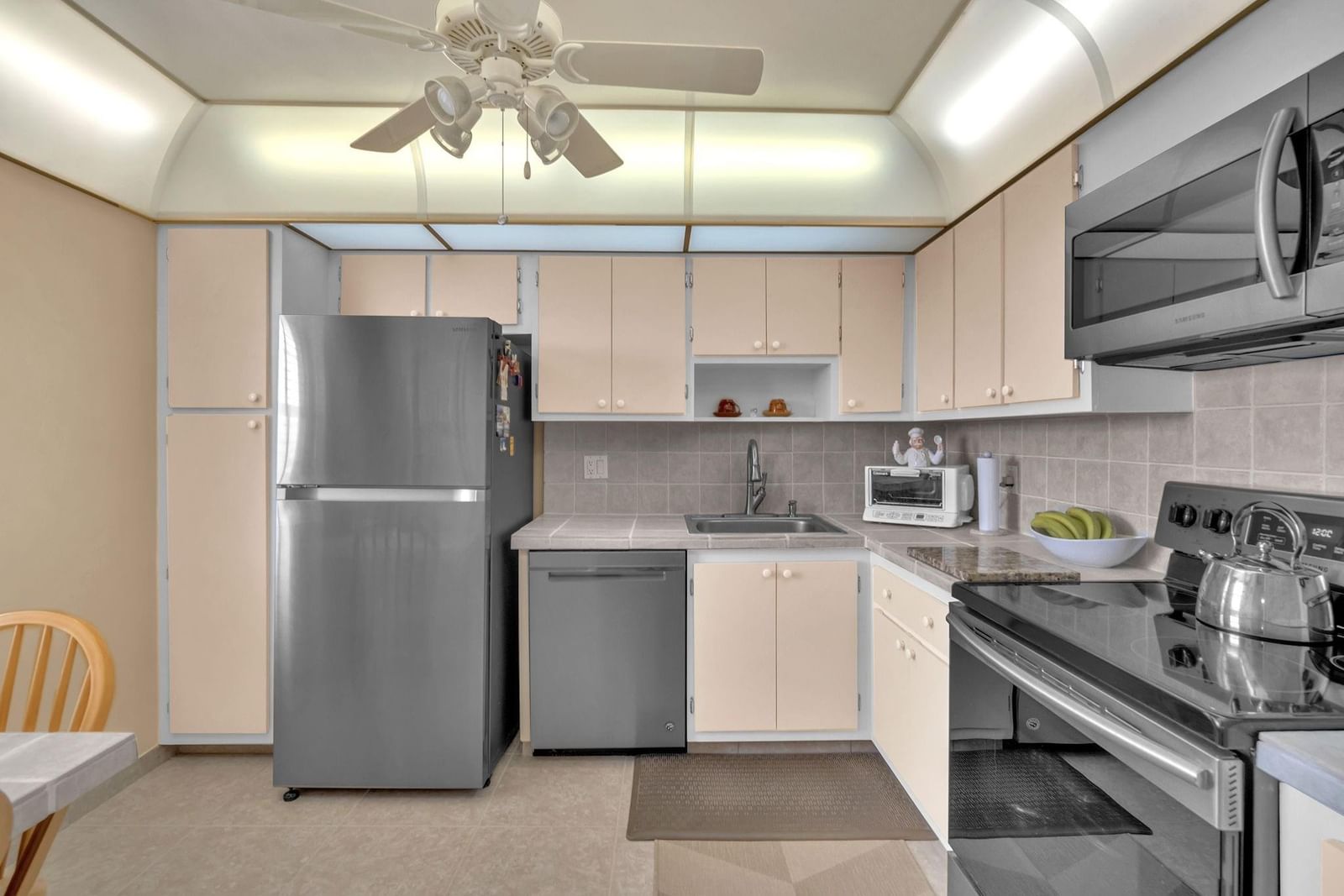 605 Oaks Drive #907, Pompano Beach, FL 33069 photo 3