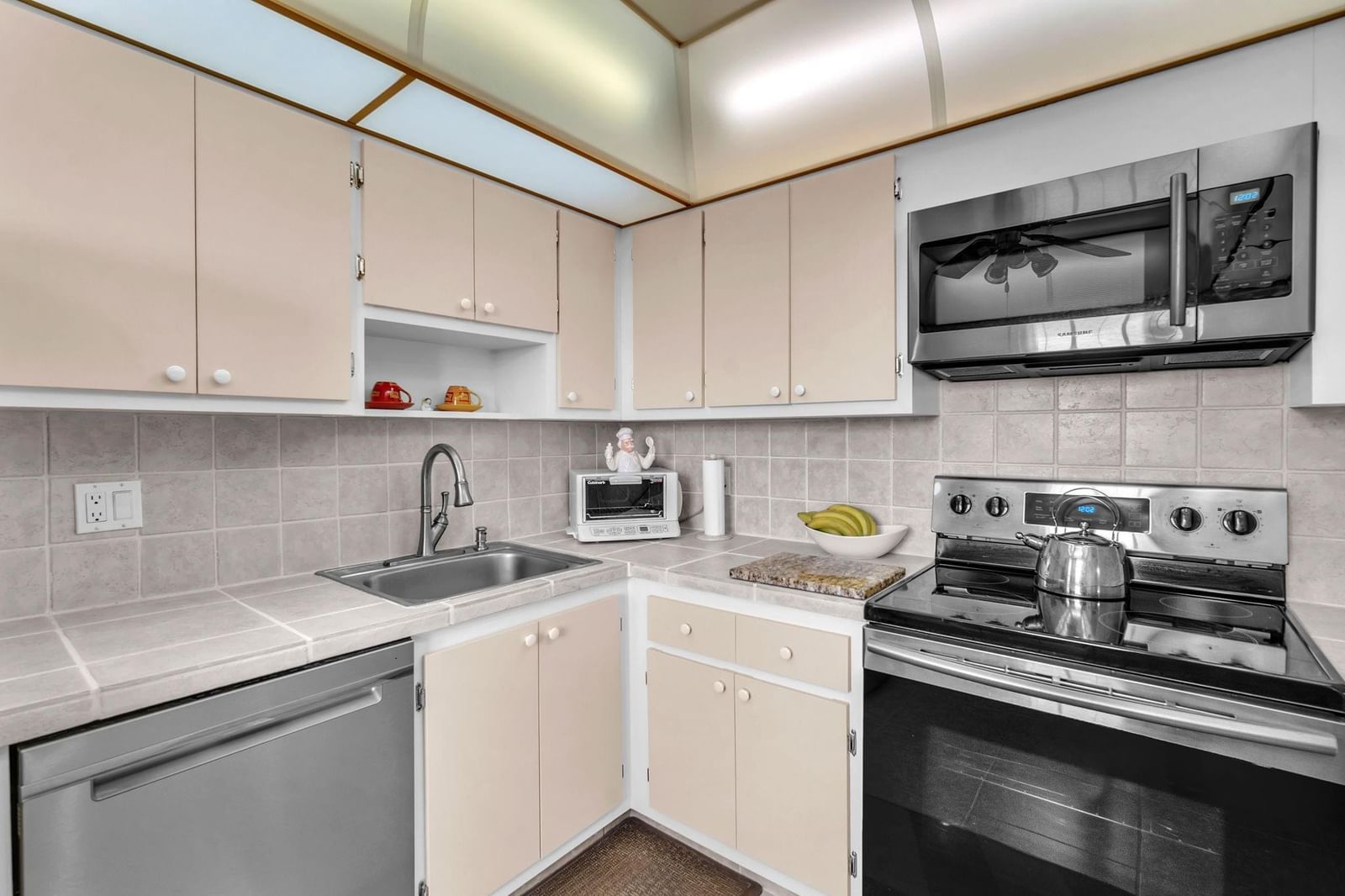 605 Oaks Drive #907, Pompano Beach, FL 33069 photo 5