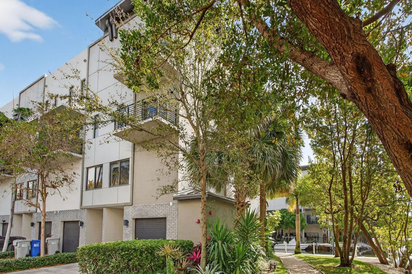 196 SE 4th Terrace #K-1, Pompano Beach, FL 33060 photo 2