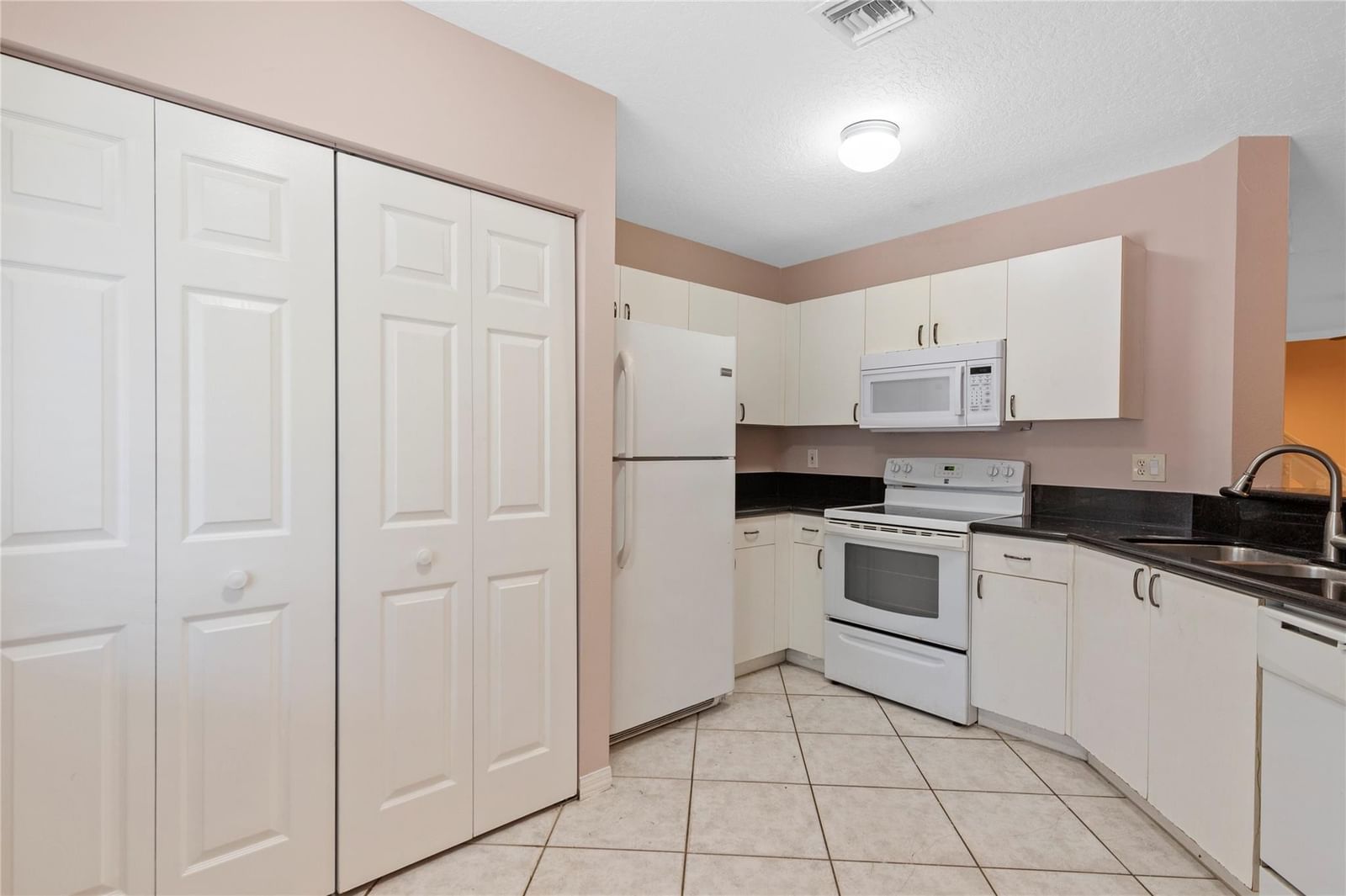 1186 SW 44th Avenue #1186, Deerfield Beach, FL 33442 photo 2