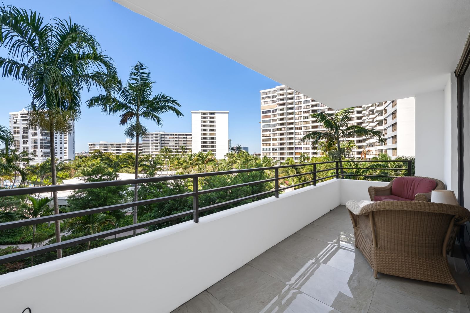 2500 Parkview Drive #615, Hallandale Beach, FL 33009 photo 2