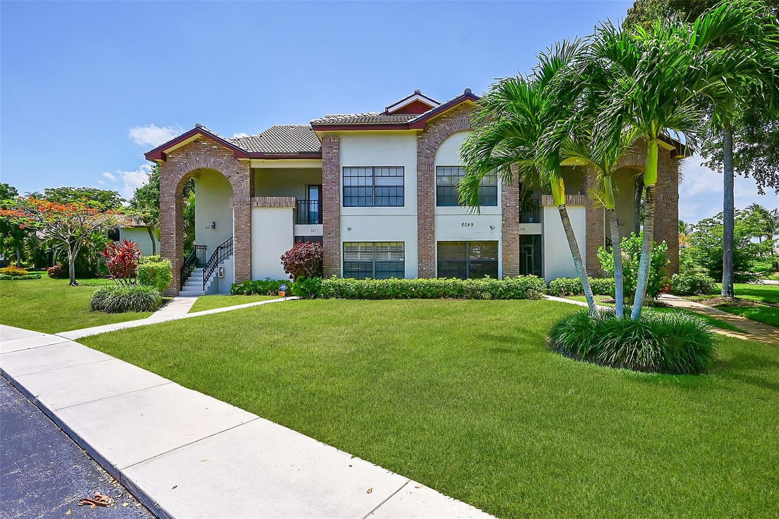 8049 Aberdeen Drive #101, Boynton Beach, FL 33472 photo 2