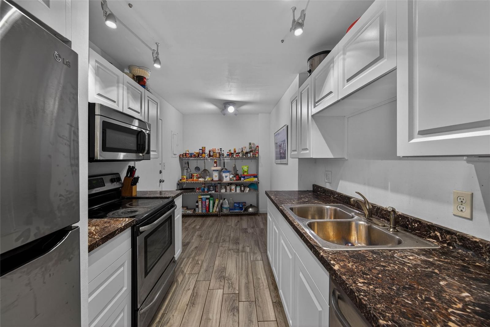 4400 Hillcrest Drive #704, Hollywood, FL 33021 photo 2