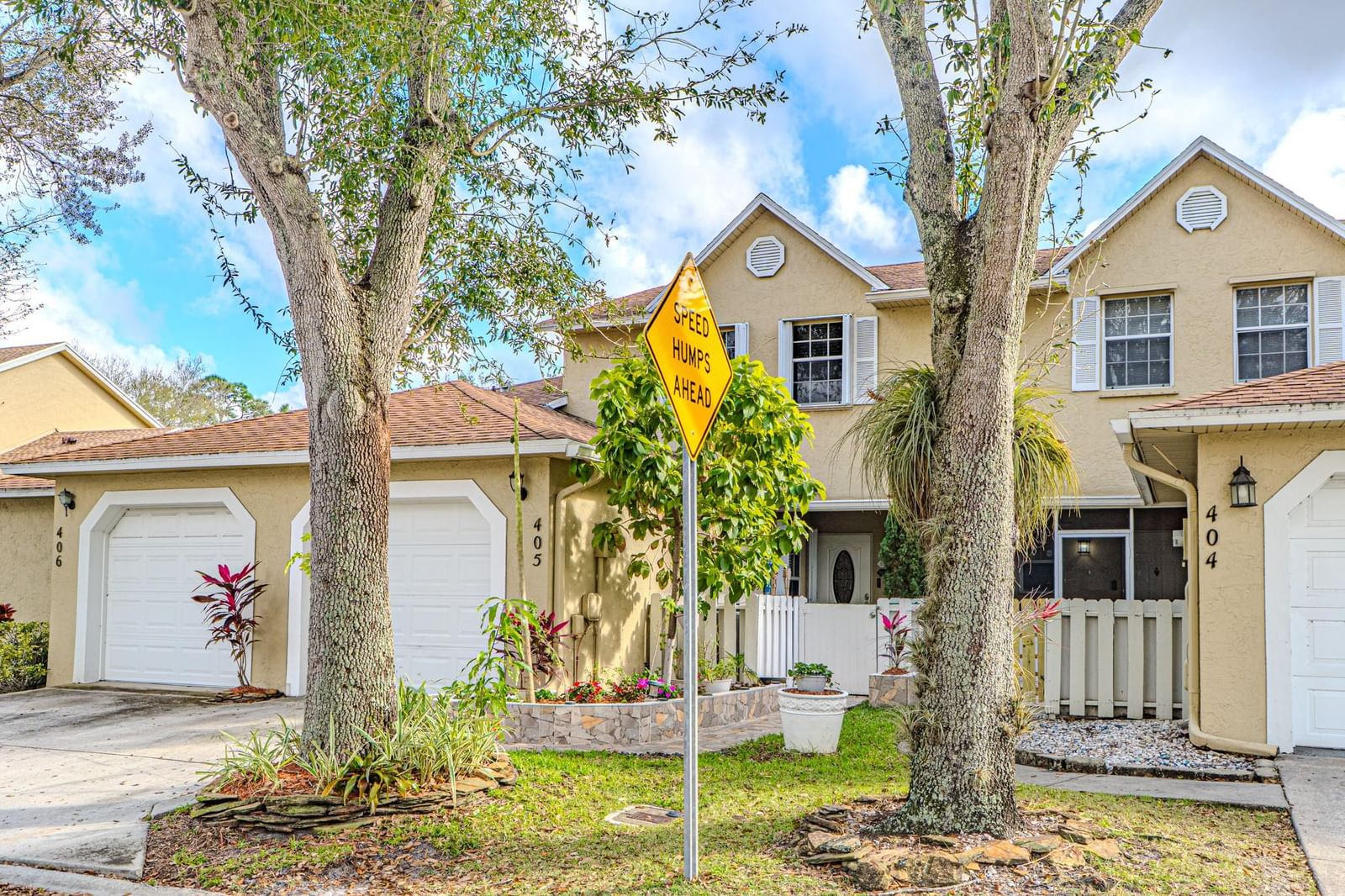 405 Maplewood Drive #405, Greenacres, FL 33415 photo 2
