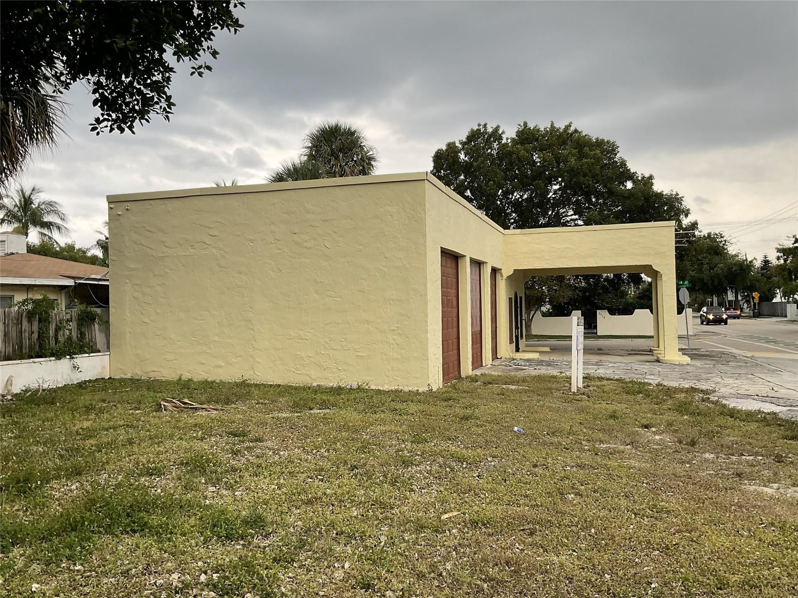 3712 S Olive Avenue, West Palm Beach, FL 33405 photo 4