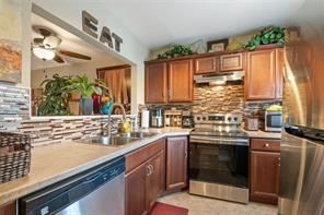 5151 W Oakland Park Boulevard #204, Lauderdale Lakes, FL 33313 photo 2