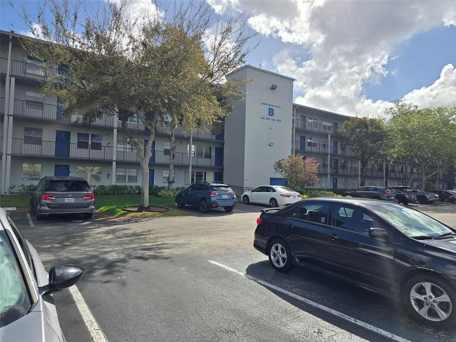 551 SW 135 Avenue #216b, Pembroke Pines, FL 33027