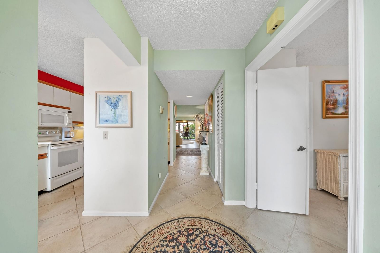5306 Cedar Lake Drive #203, Boynton Beach, FL 33437 photo 4
