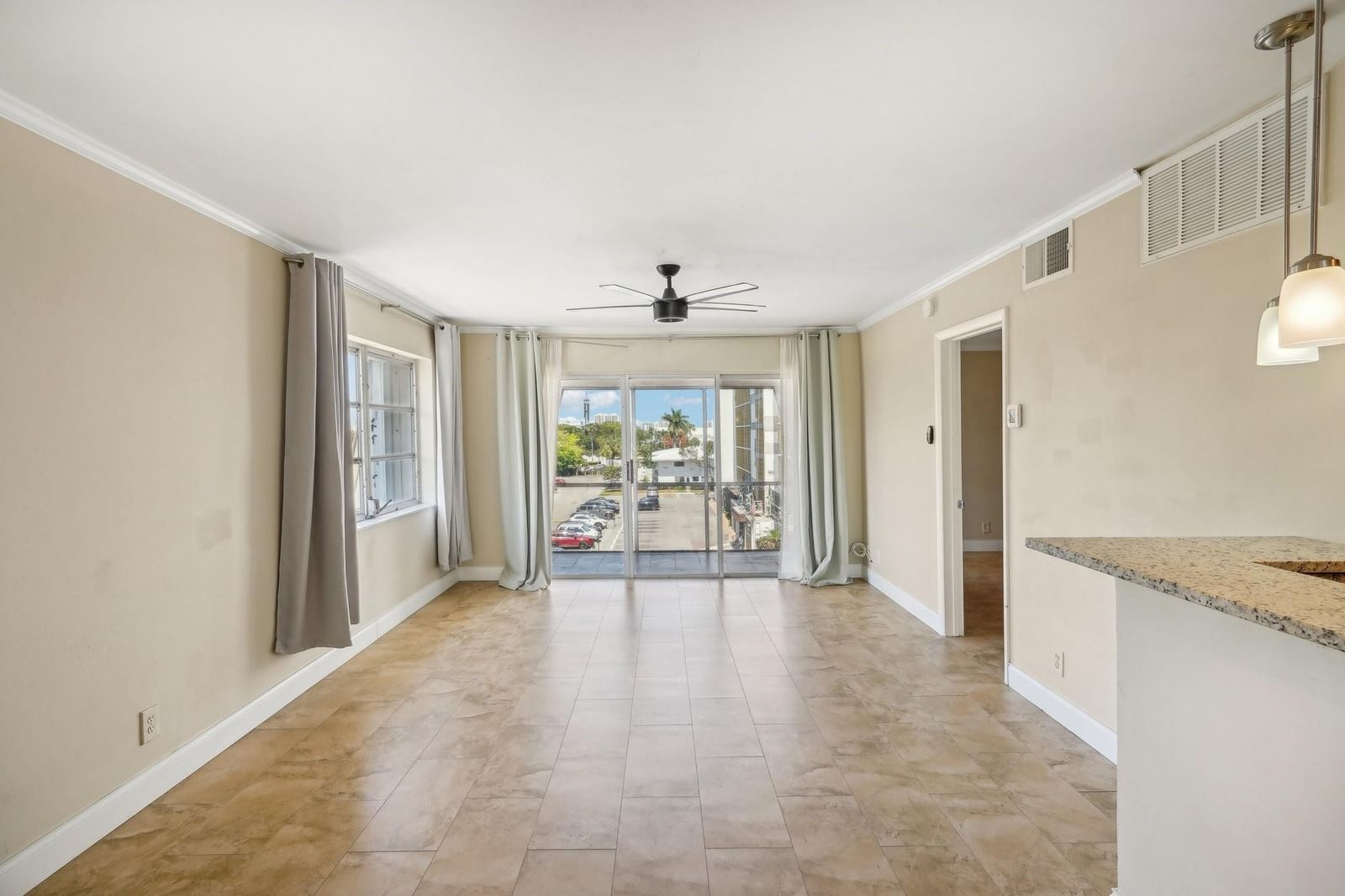 3040 NE 16th Avenue #402, Oakland Park, FL 33334 photo 3