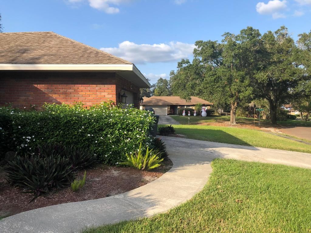 2507 Beachwood Lane Ln, Valrico, FL 33596 photo 2