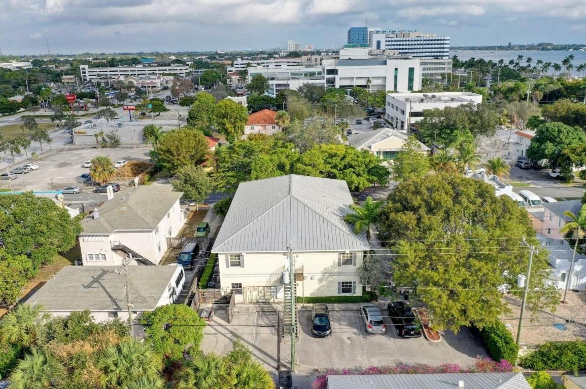 314 10th Street, West Palm Beach, FL 33401 photo 2